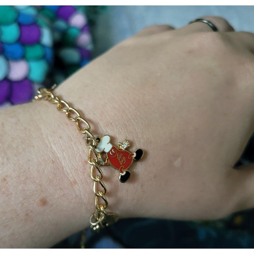 Jelly Belly Factory Charm Bracelet – Vintage Late '90s Gold Dangle | Y2K Jewelry
